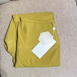 NWT Buffbunny Nubre Leggings size L